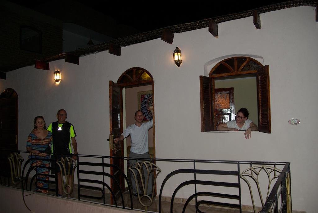 Pyramids Luxor Hotel & Spa Экстерьер фото