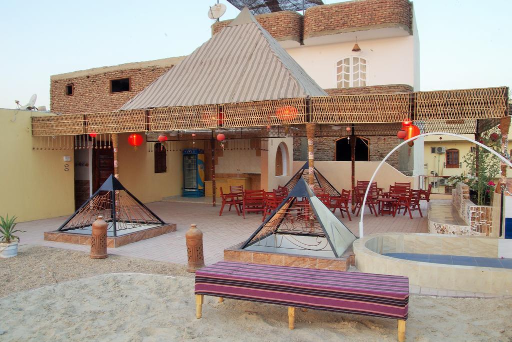 Pyramids Luxor Hotel & Spa Экстерьер фото