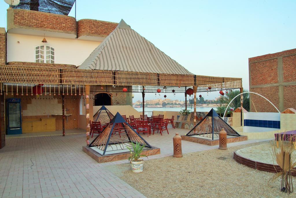 Pyramids Luxor Hotel & Spa Экстерьер фото